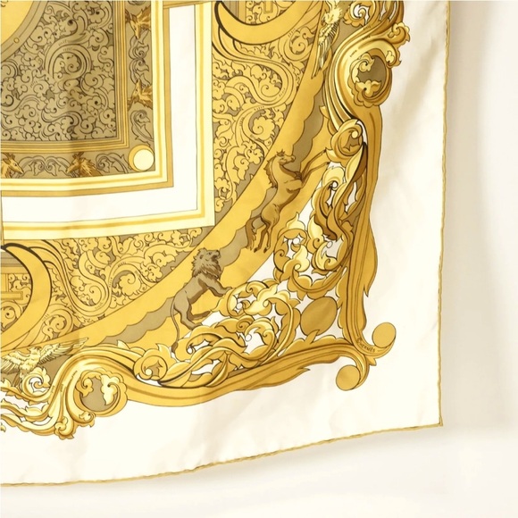 EUC$585 HERMES Gold SCARF - Picture 12 of 16